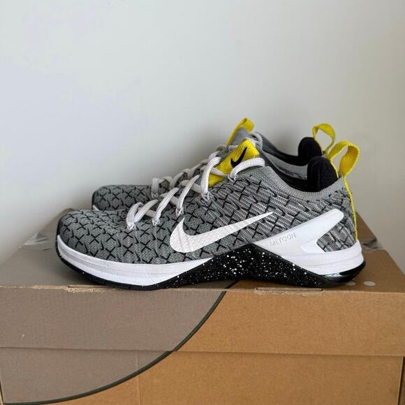 Nike Metcon DSX Flyknit 2 Black/Dynamic Yellow Women Running Sneakers - SZ 7 - Picture 2 of 12